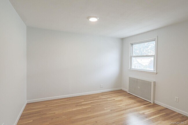 Building Photo - 59 Wood St
