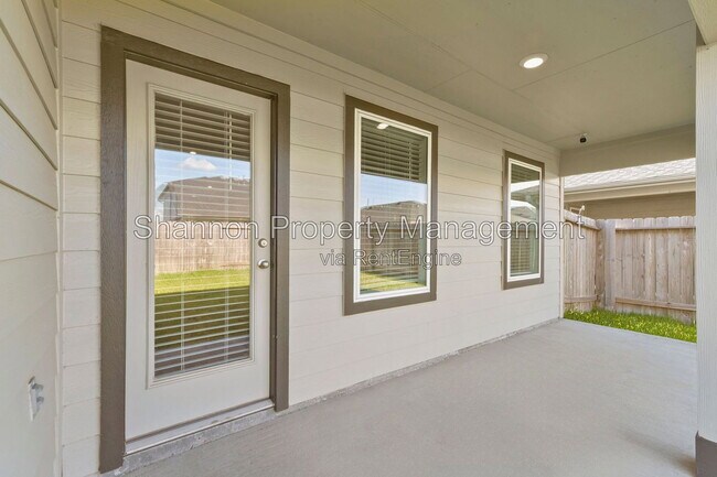 Building Photo - 7915 Murciana Dr