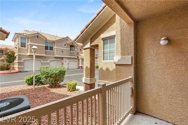 Building Photo - 5855 Valley Dr