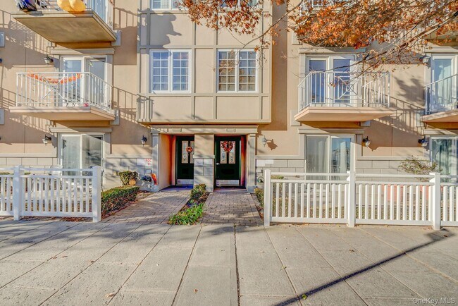 Building Photo - 102-20 Rockaway Beach Blvd