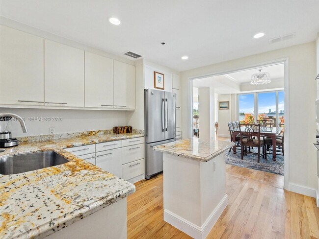 Building Photo - 2416 Fisher Island Dr