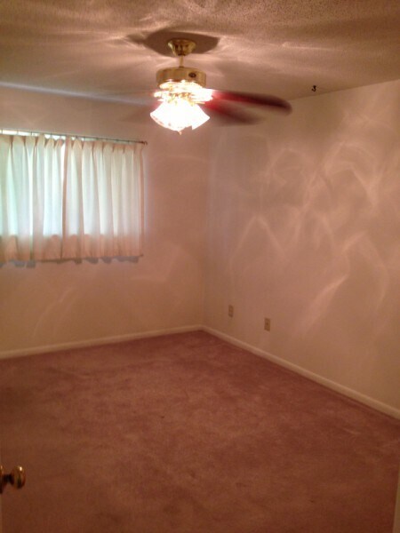 Building Photo - North Bossier City La 3 br 2 bath home for rent with 2-car garage