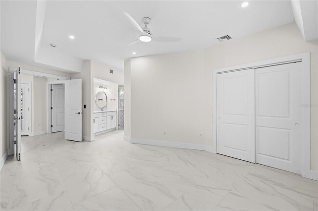 Building Photo - 1801 Laurence Ct