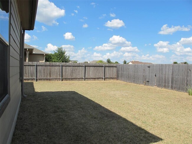 Building Photo - 6109 Mantalcino Dr