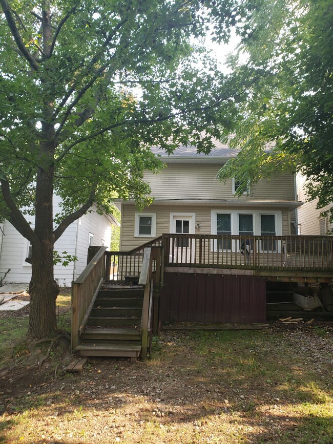 Building Photo - 206 E Liberty St