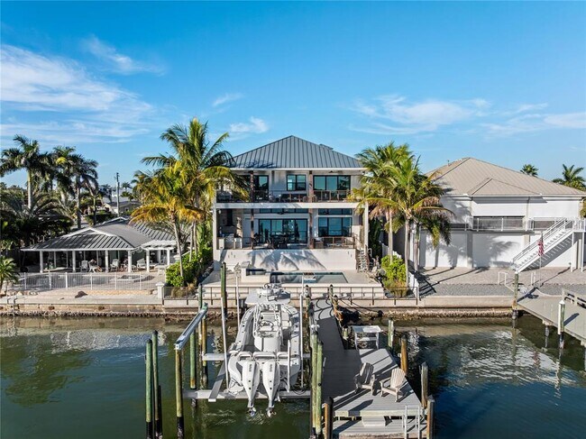 Building Photo - 459 20th Ave