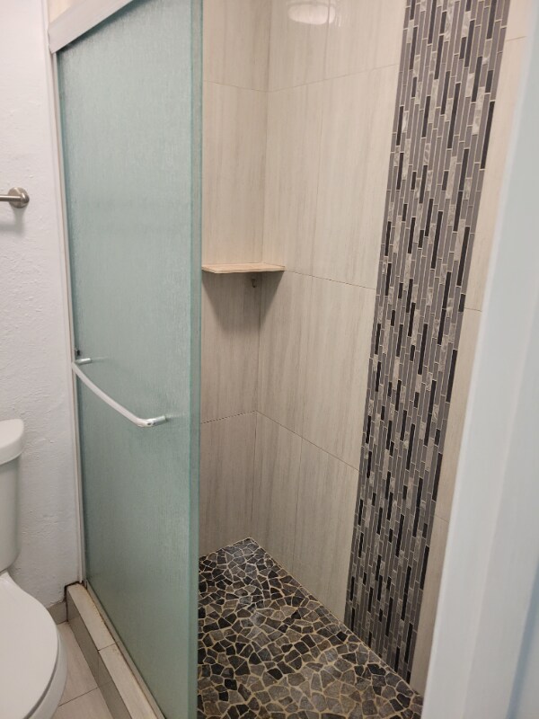 Building Photo - 13300 Walsingham Rd