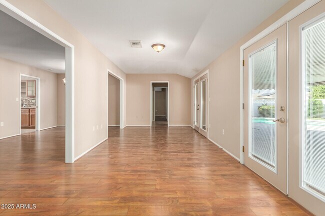 Building Photo - 13827 N Tan Tara Dr