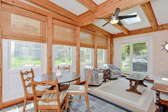 Building Photo - WINTER RENTAL: Two Beaches Cottage