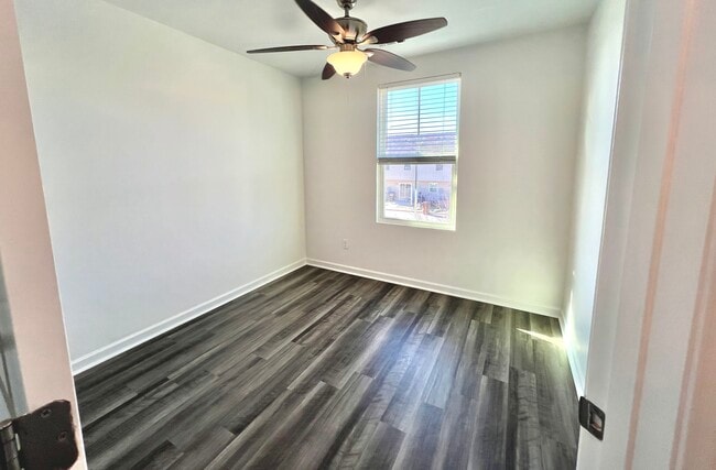 Building Photo - 2103 Portway Alley