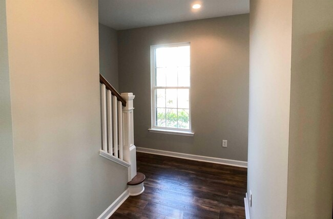 Building Photo - 2834 Howard Ave