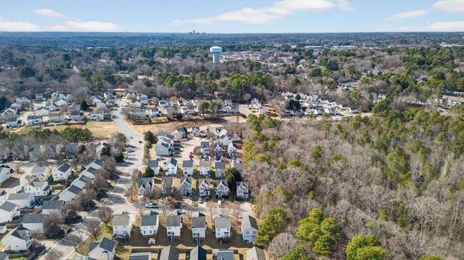 Building Photo - 4921 Windproof Way