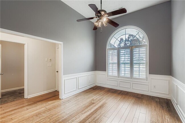 Building Photo - 1975 Heatherton Rd