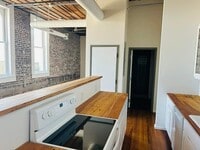 Building Photo - 201 E Chambers St