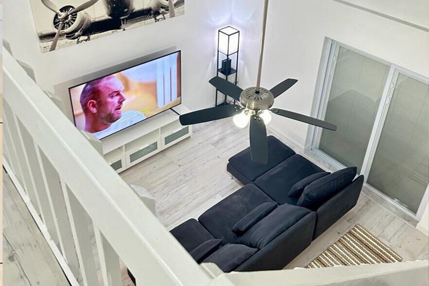 Building Photo - 2725 Tally Ho Ave