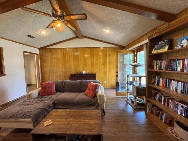 Building Photo - Available July 10th with storage shed & all appliances included!