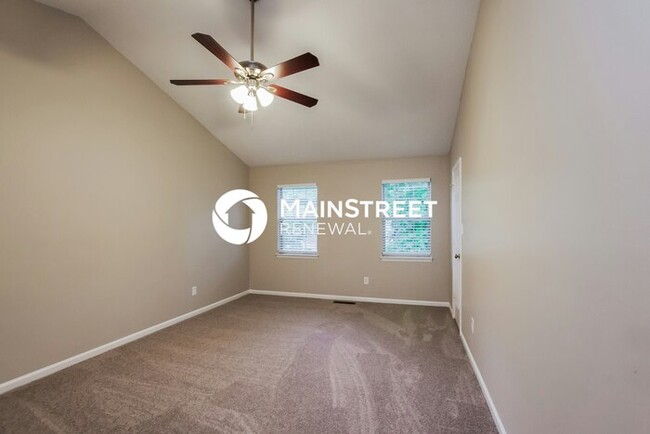 Building Photo - 13706 Poppleton Ct