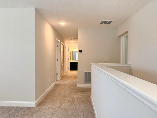 Building Photo - 13870 Harlowton Ave