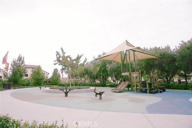 Building Photo - 125 Full Sun