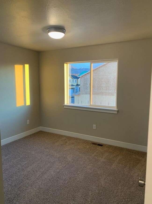 Building Photo - Cedar Bend in Cedar City