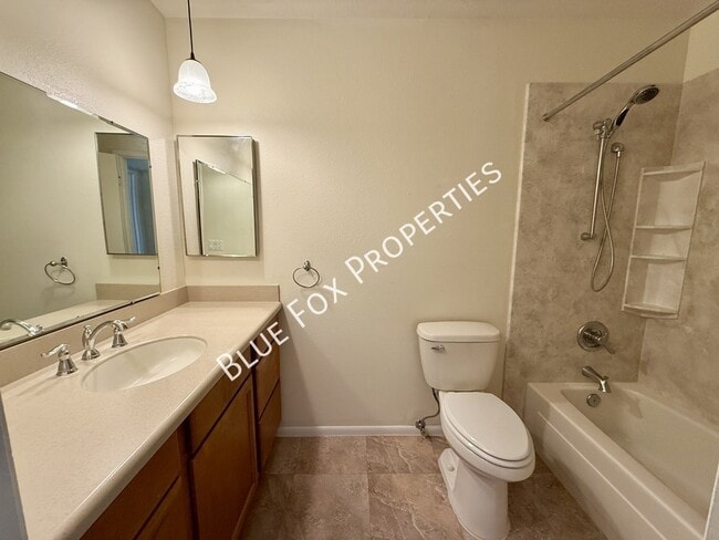 Building Photo - 4635 E Camino Rosa