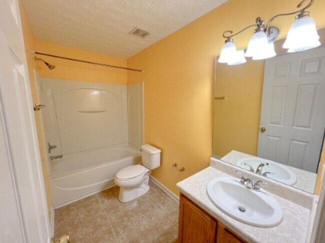 Building Photo - 158 Ellis Drive
