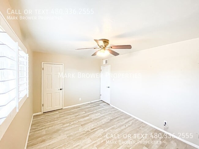 Building Photo - 1333 E Don Carlos Ave