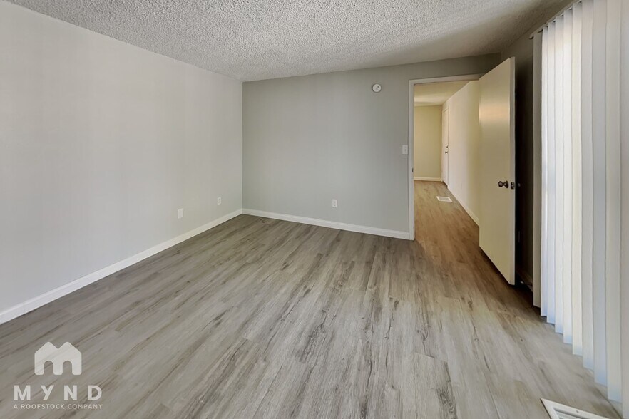 Building Photo - 545 Truffles St