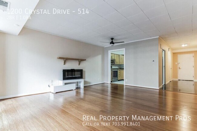 Building Photo - 1200 Crystal Dr