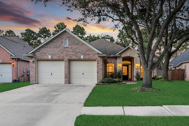 Primary Photo - 12126 Laguna Pointe Ln