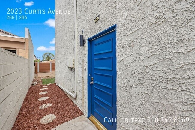 Building Photo - 2023 Curtis Ave