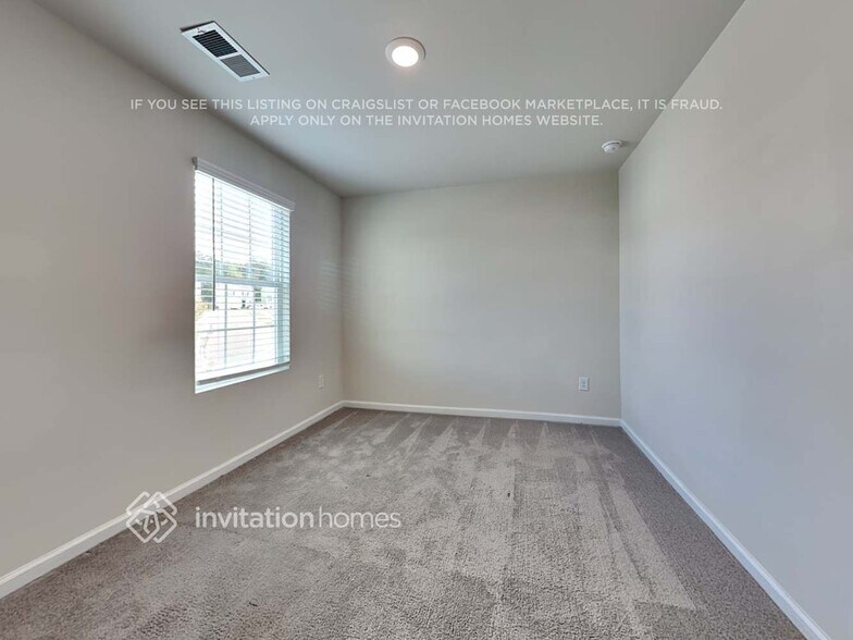 Building Photo - 7300 Olive Coast St