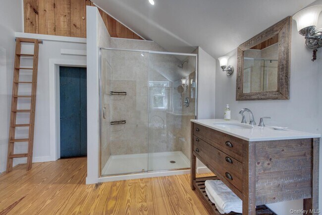 Building Photo - 7635 Main Bayview Rd