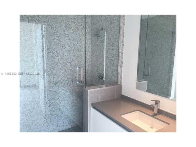 Building Photo - 68 SE 6th St