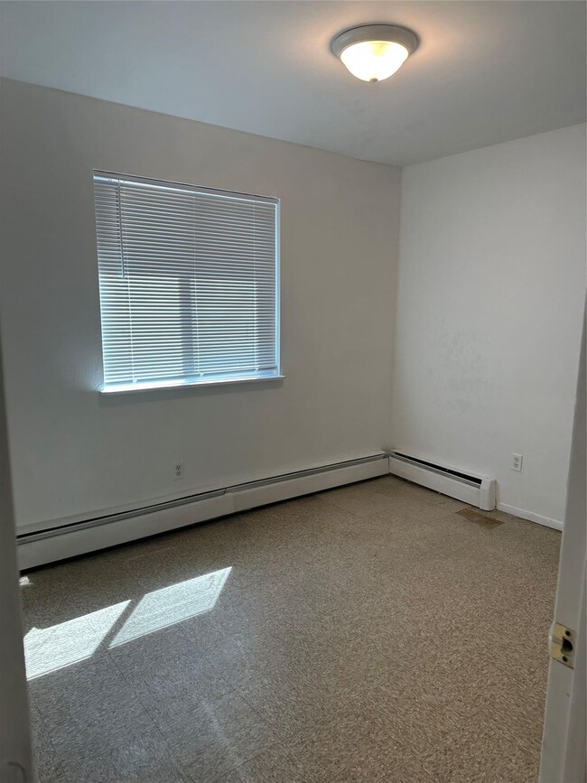 Building Photo - 67 Judith Dr