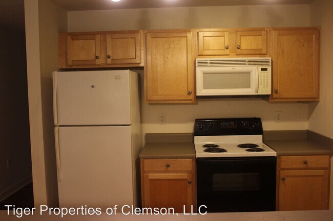 Building Photo - 211 Harts Cove Way