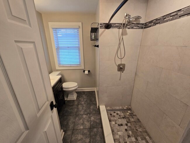 Building Photo - 185 Pick Ave