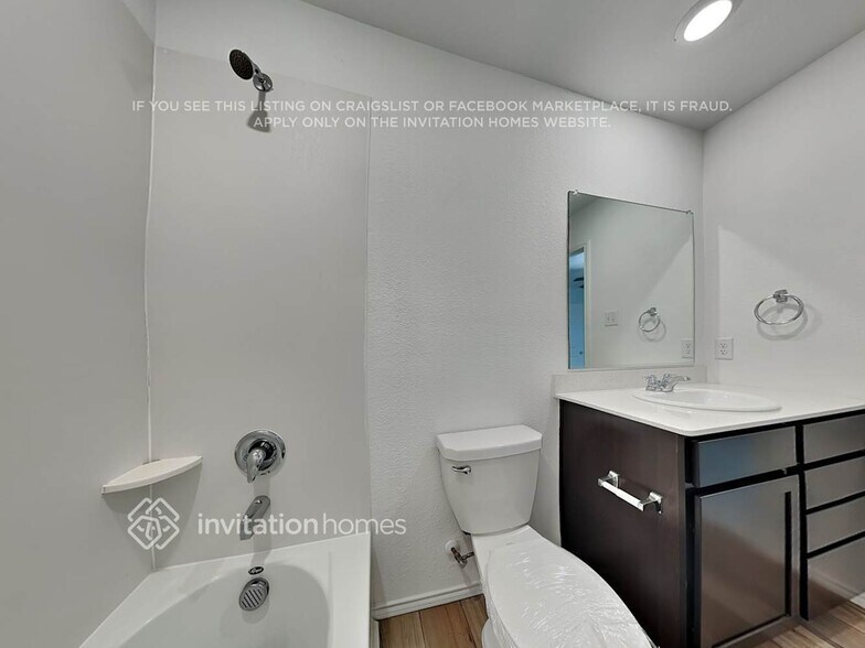 Building Photo - 412 Br Vlg Wy