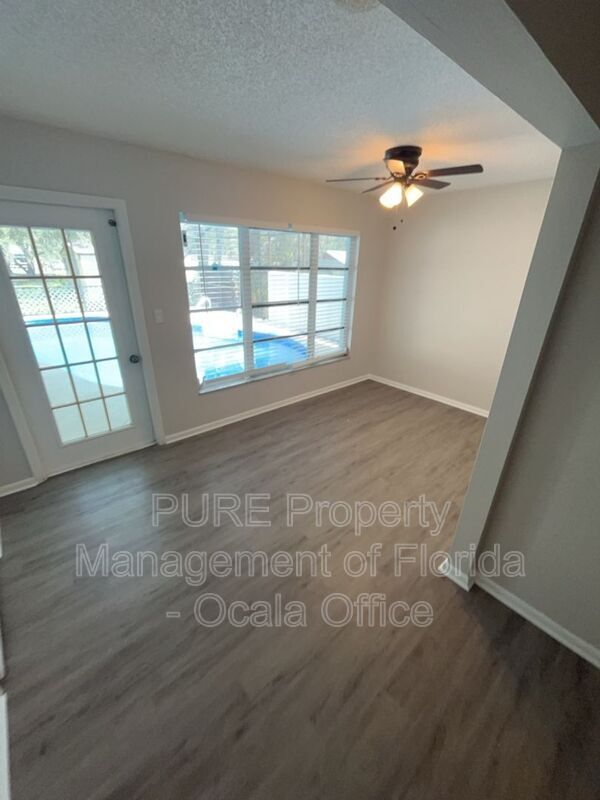 Building Photo - 3135 SW 97th St