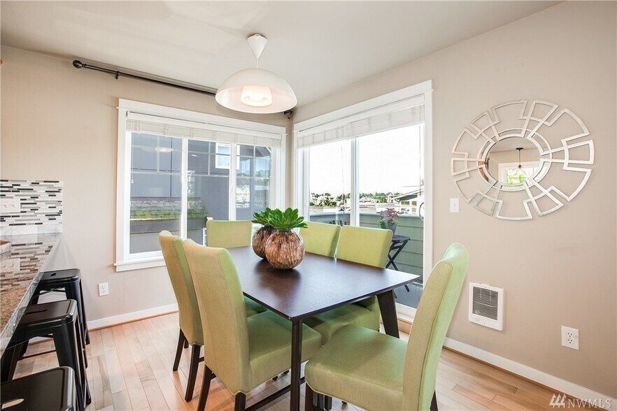 Dining - 1110 29th Ave S