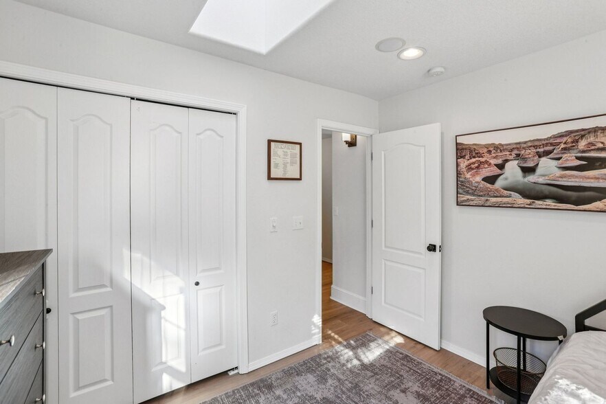 Building Photo - 19609 NW 9th Ct