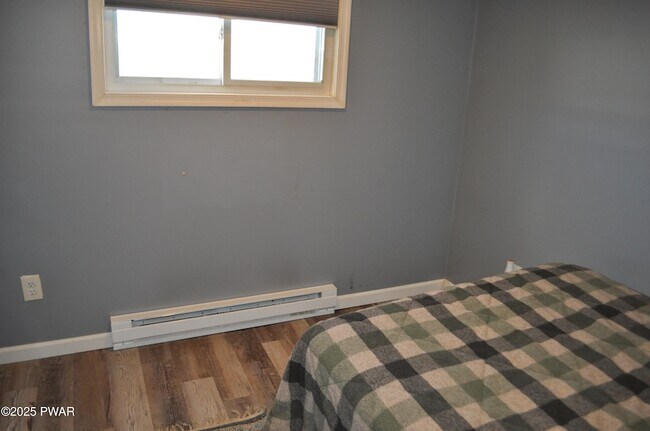 Building Photo - 25 Lizzy Ln