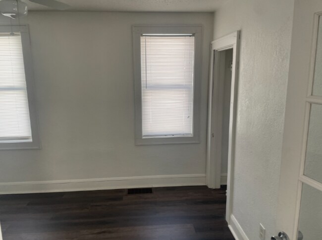Building Photo - 1212 Bush Ave