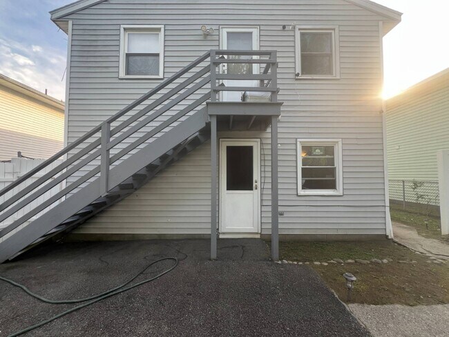 Building Photo - 183 Livingston Ave