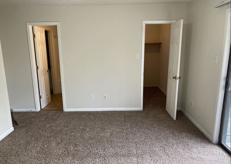 Building Photo - 2411 Pedernales Dr