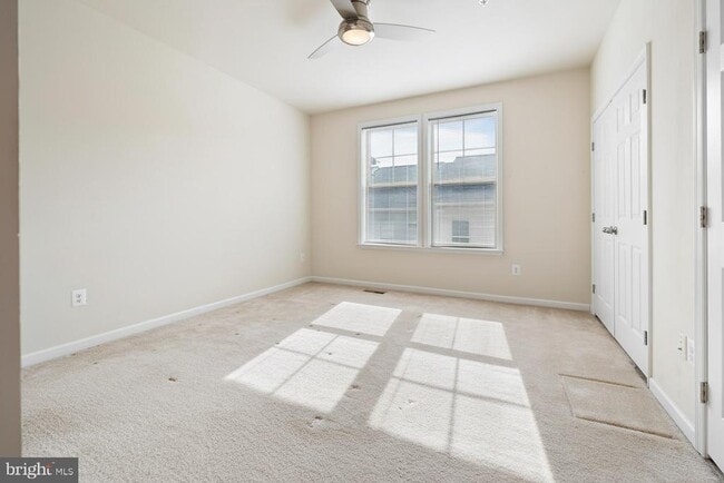Building Photo - 829 Jarrett Ln