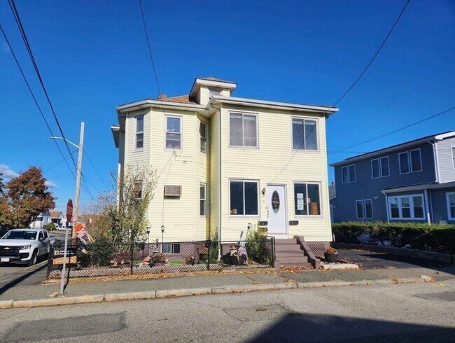 Building Photo - 51 Davis St