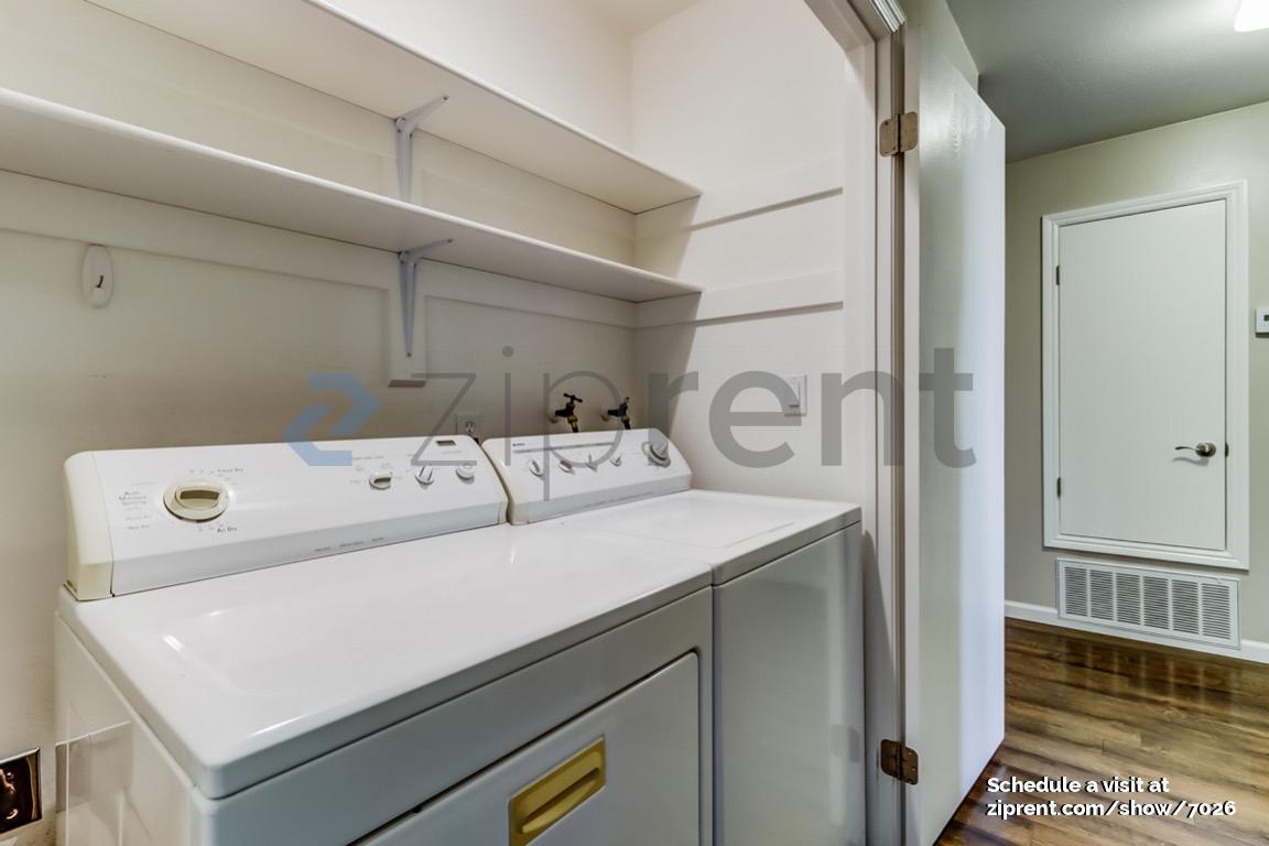 Building Photo - 70 Fountainhead Ct
