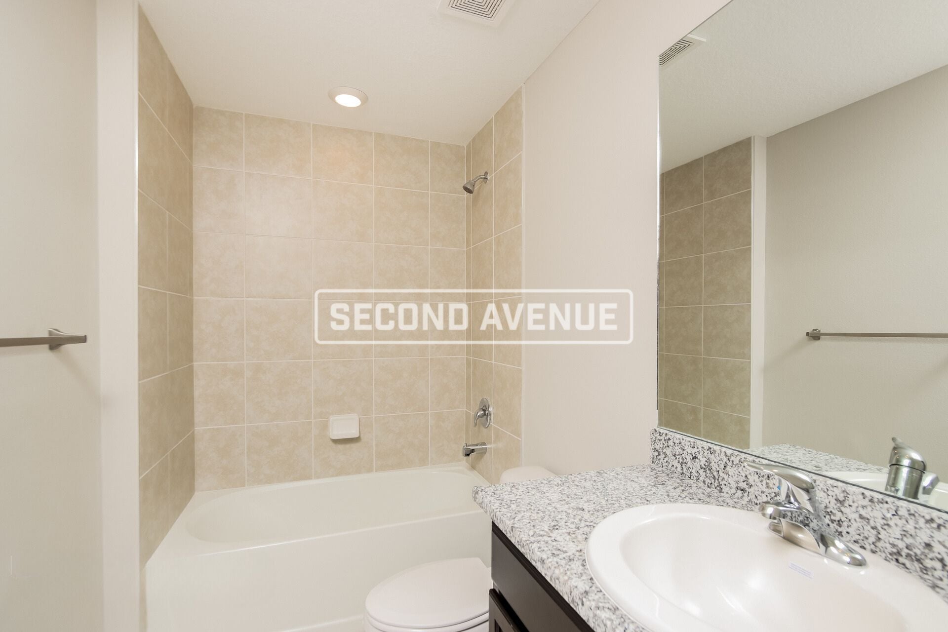 Building Photo - 550 Waterside Rd SE