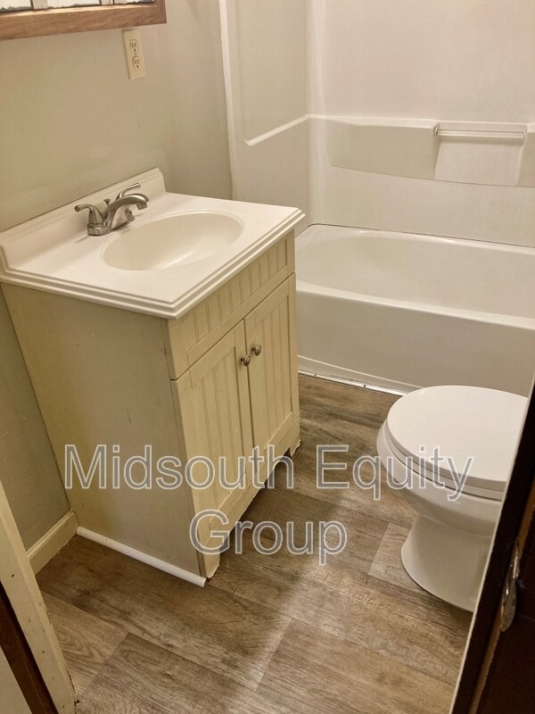 Building Photo - 117 Parkburg Rd